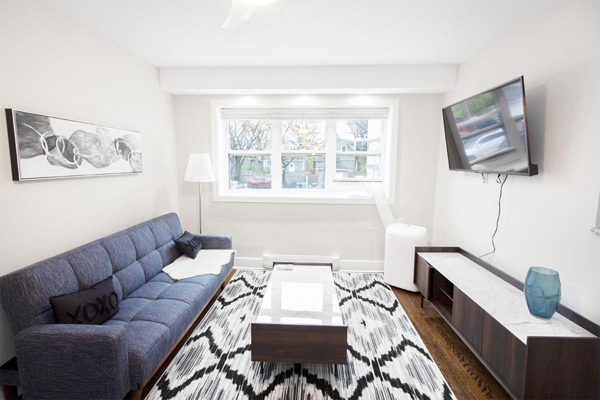 2-Bedroom Suite On Corydon Ave, Parking Included! Winnipeg Exterior photo